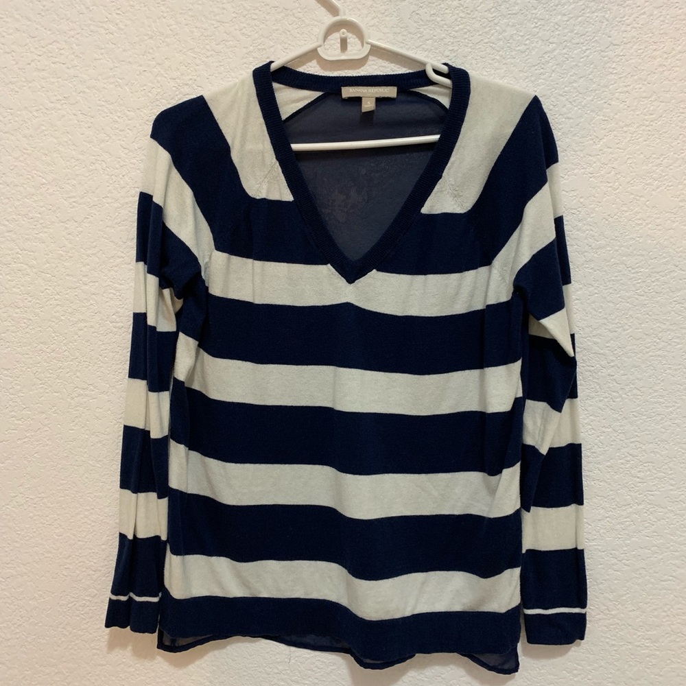Banana Republic - Navy and white striped sweater